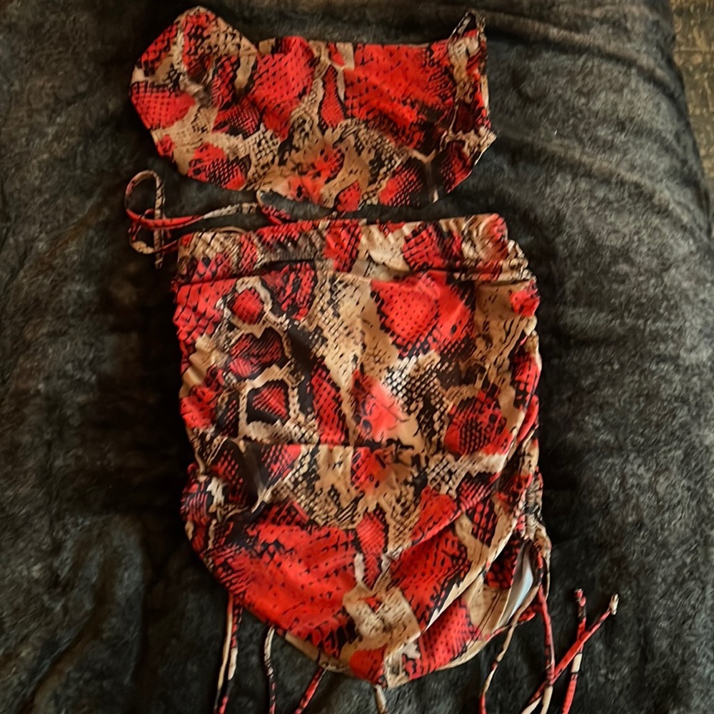 Red 2 piece set